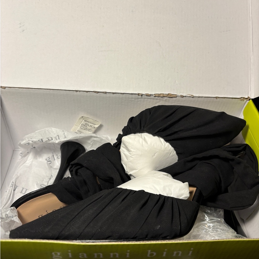 Gianni Bini Black Strappy Heels - Picture 9 of 9